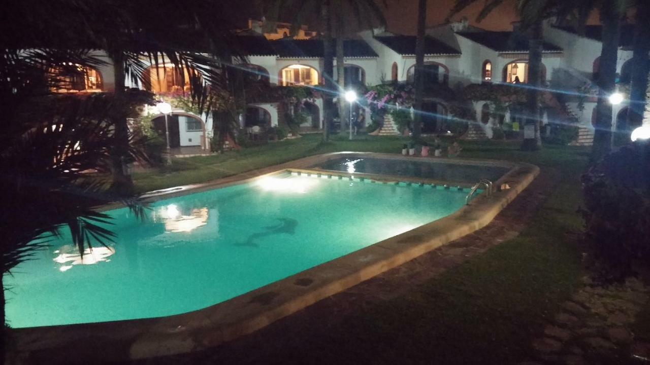 Residencial Cabanas เดเนีย ภายนอก รูปภาพ